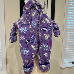 NWOT Columbia snow onesie 6-12 months